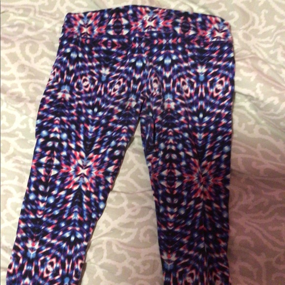 Fun workout crops - Picture 2 of 2